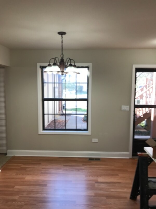 Foto del edificio - 371 Sandhurst Cir