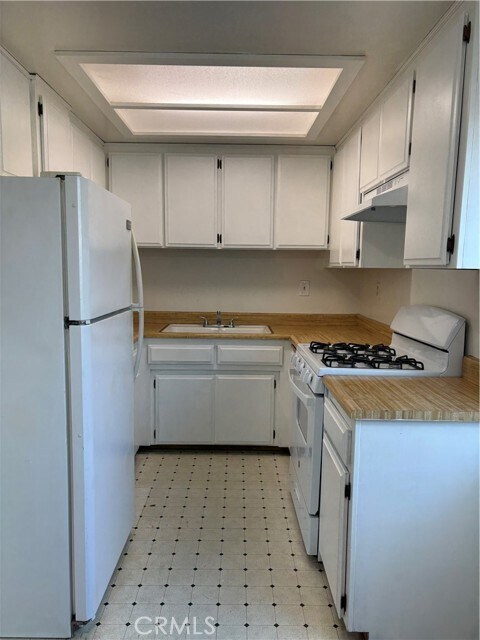 Foto del edificio - 1506 W Lomita Blvd