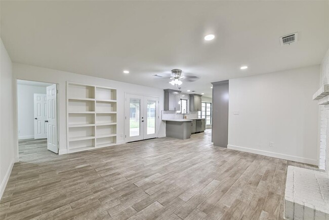 Foto del edificio - 4707 Northrup Dr