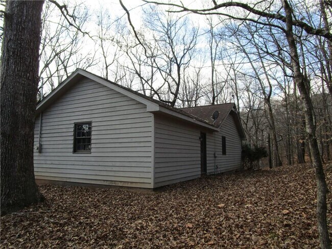 Foto del edificio - 3730 Newport Dr