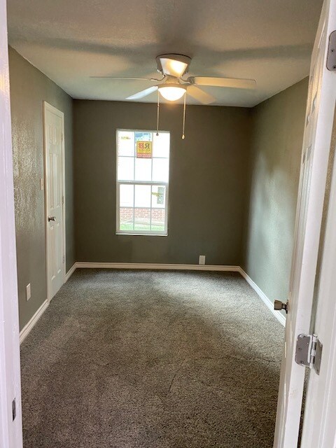 Foto del edificio - 1101 James Farmer St