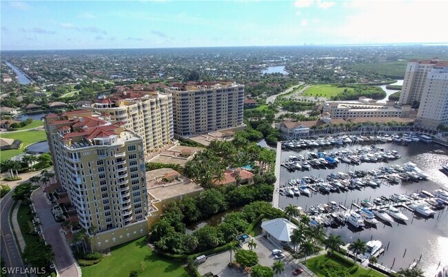 Foto del edificio - 6061 Silver King Blvd