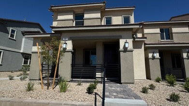 Building Photo - 92 Hornbeck Ln