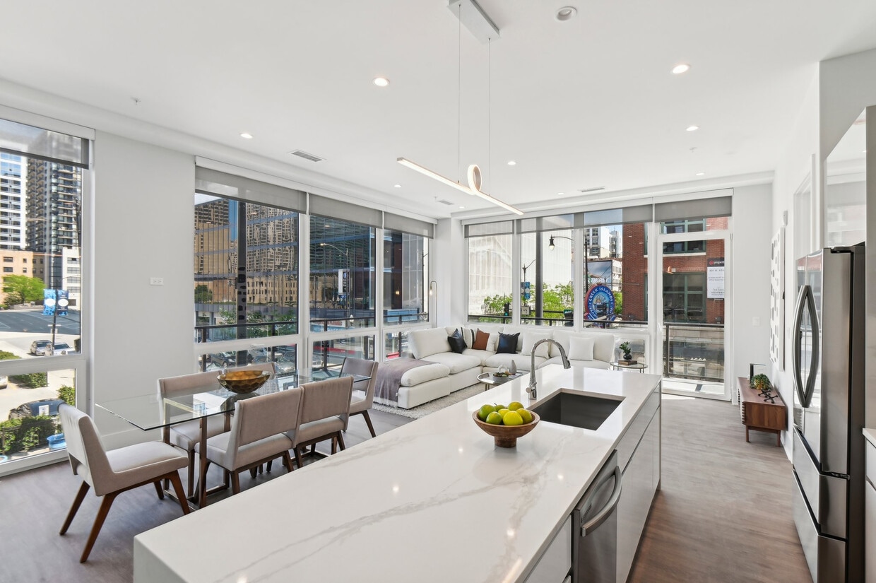 812 West Adams Apartments in Chicago, IL