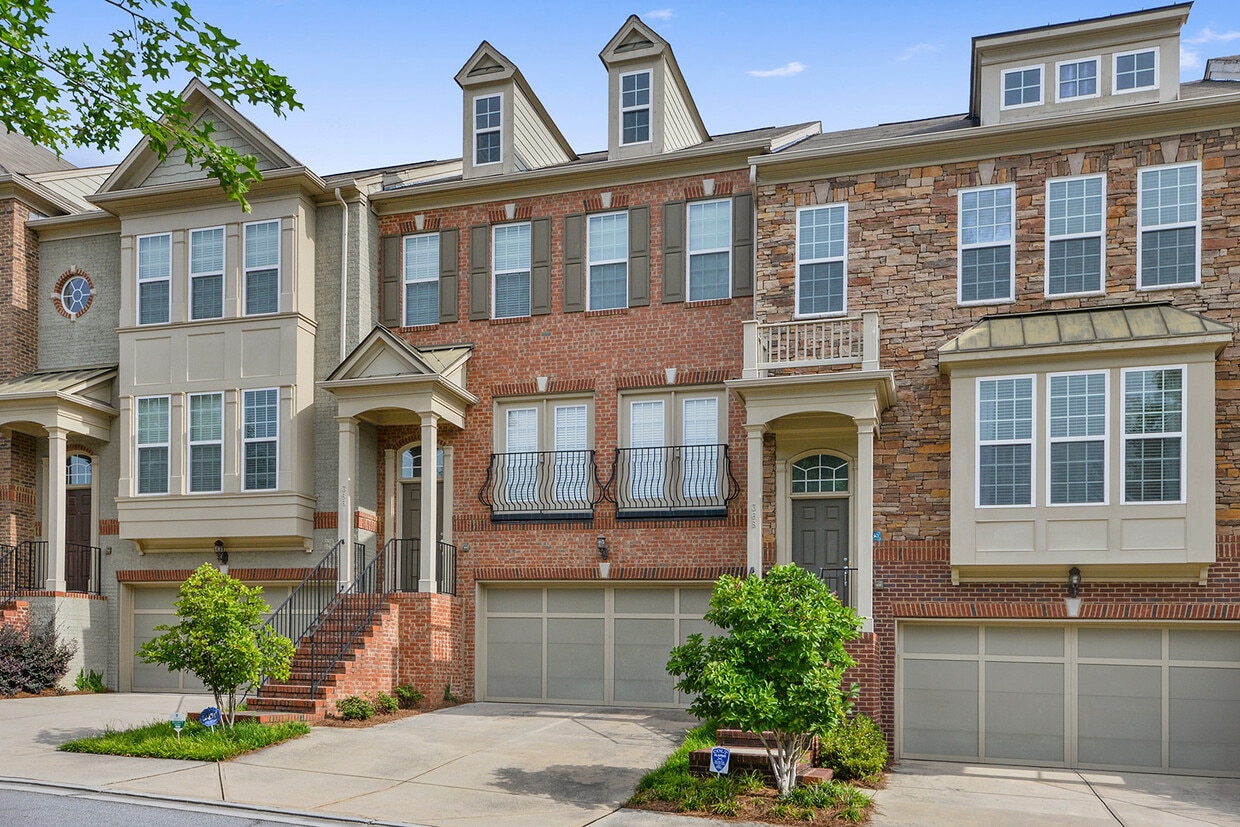 Primary Photo - 366 Ardmore Ct NW