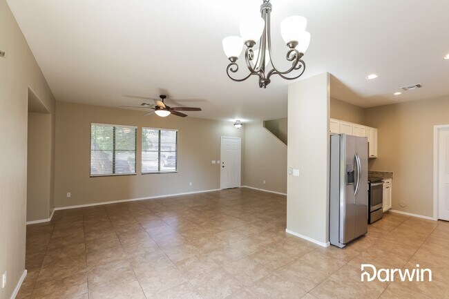 Building Photo - 1346 E Dunbar Dr