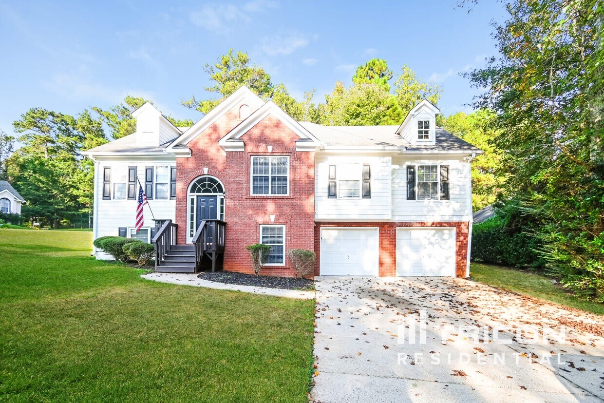 Primary Photo - 6550 Blue Creek Court Douglasville GA