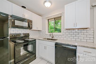 Foto del edificio - 615 Camrose Dr