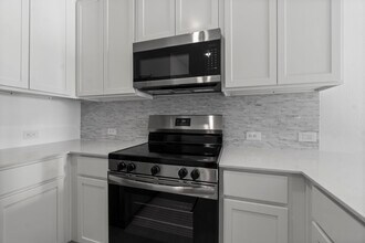 Building Photo - 16031 Tallis Dr