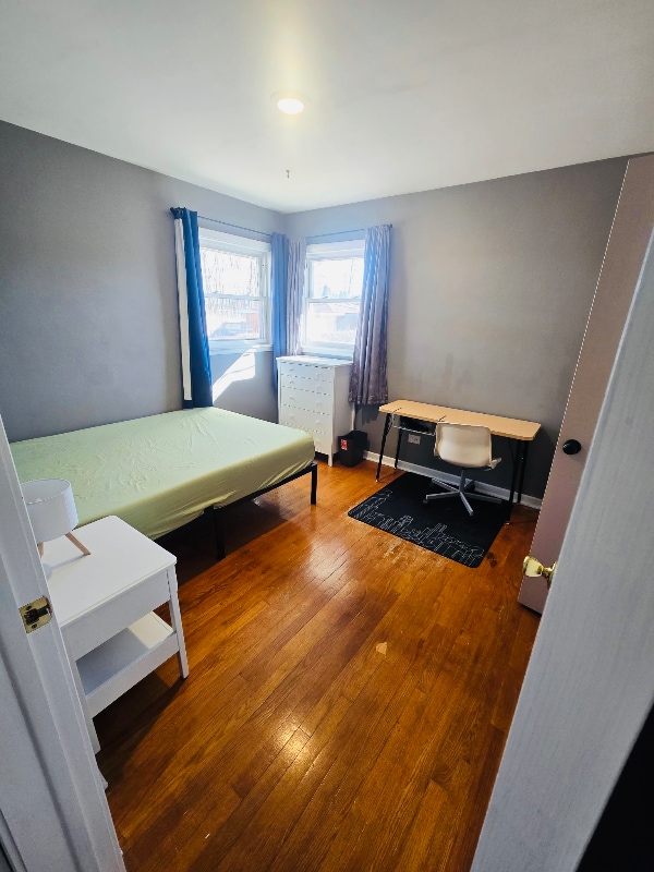 Photo - 8409 W Roseview Dr (Niles, IL)