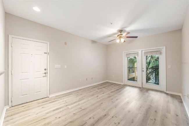 Building Photo - 1910 E Palm Ave