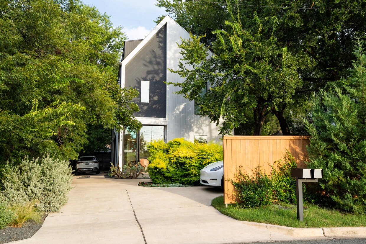 Foto principal - 2509 Durwood St