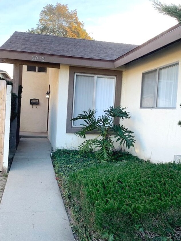 Foto principal - 2050 &amp; 2052 Norma Street