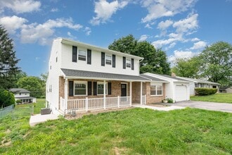 Building Photo - 5015 Lenker St