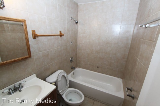 Building Photo - 4687 Alhama St