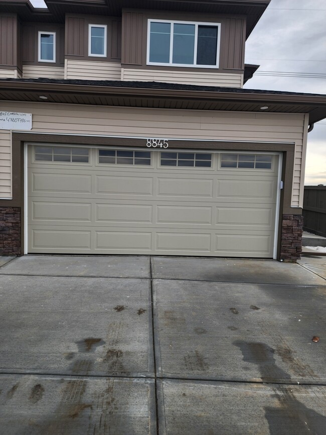 Building Photo - 8845 Carson Way SW