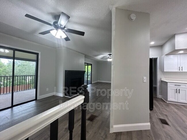 Foto del edificio - 1450 Eden Dr
