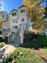 Building Photo - 389 Kentucky Ave