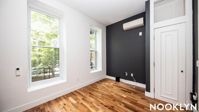 Foto del edificio - 68 Halsey St