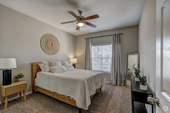 2BR, 2BA - 1062SF - Primary Bedroom - The Fuse at Park Row