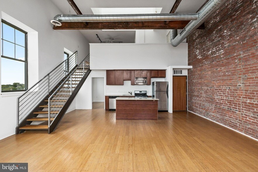 Photo - 1637 39 Poplar Street Unit S4