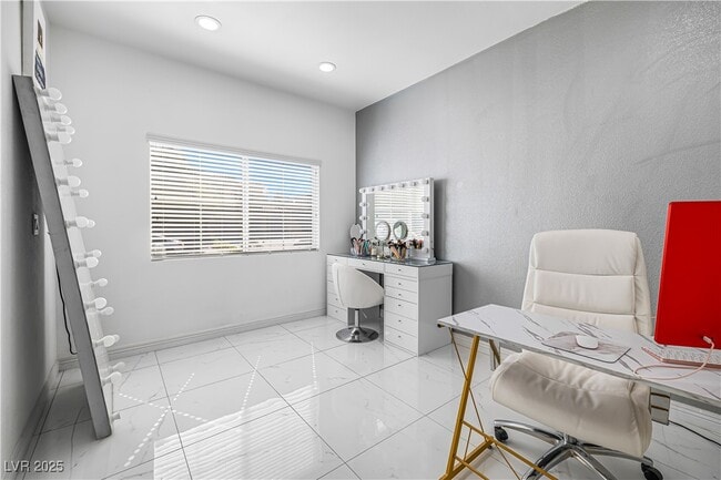 Foto del edificio - 8123 N Cowboy Springs St