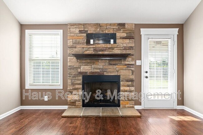Building Photo - 1296 Freedom Dr