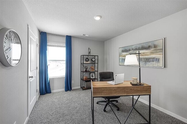 Foto del edificio - 322 Juniper Dr