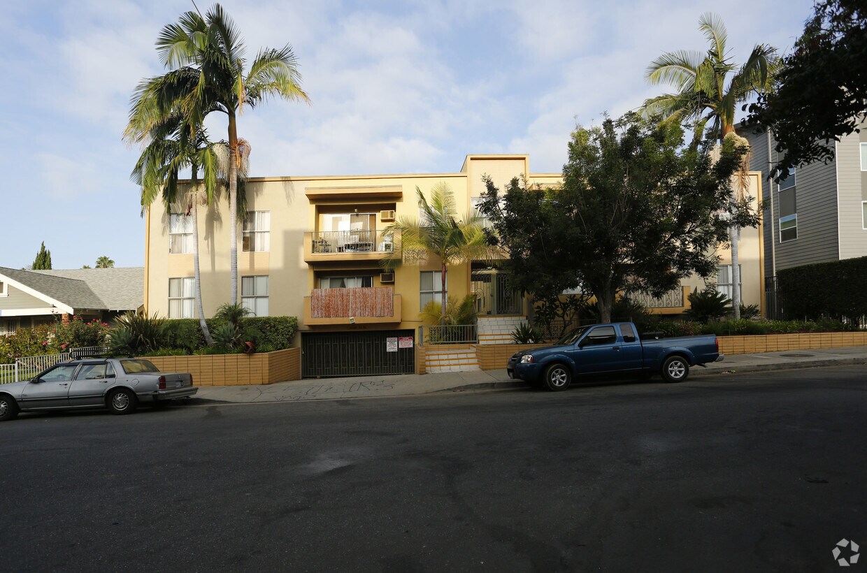 Edificio - 1545 Gordon St