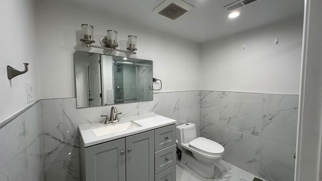 Foto del edificio - 6207 N Talman Ave