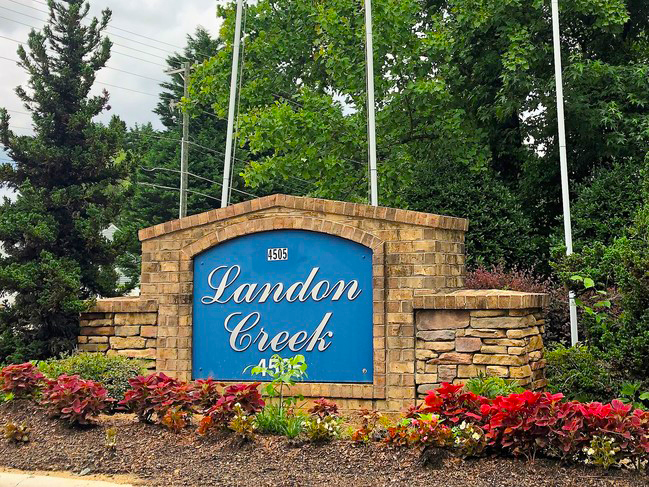 Bienvenido a Landon Creek. - Landon Creek Apartments