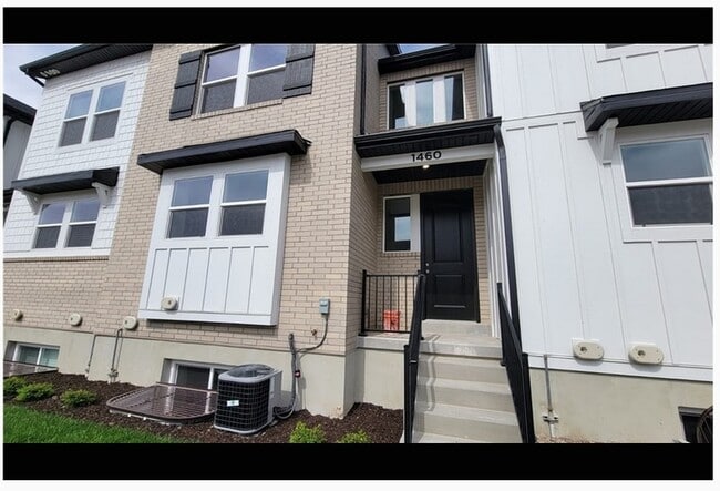 Building Photo - 1460 North St