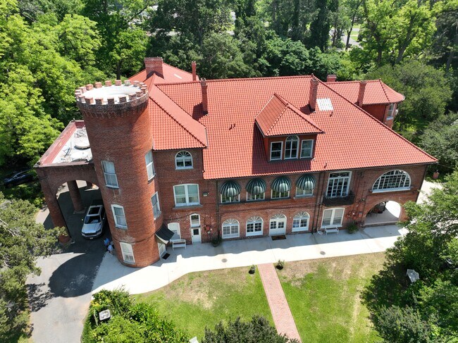 Castillo de Layton - alzado oeste - 1133 S Grand St