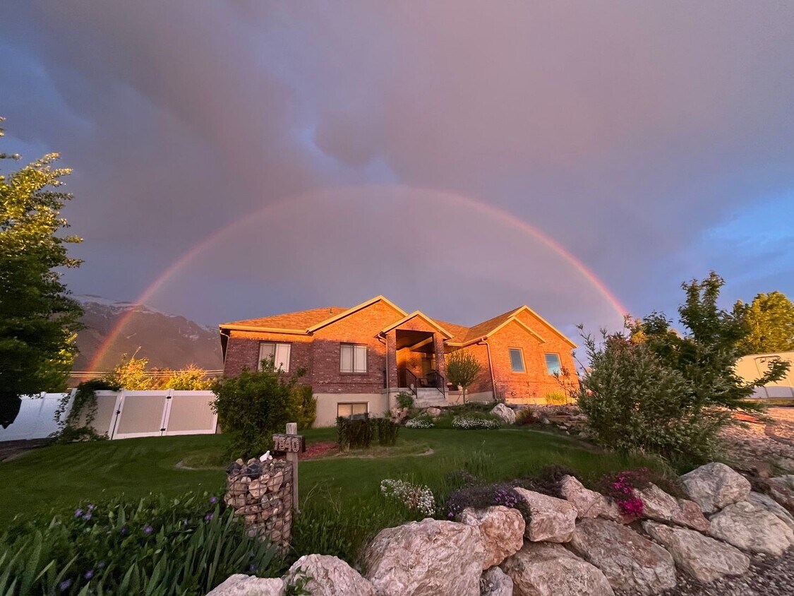 Primary Photo - Great home in Willard