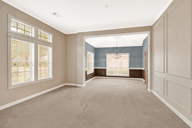 Foto del edificio - 4314 Amber Lake Dr