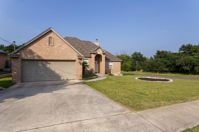 Building Photo - 1101 Cimarron Ct