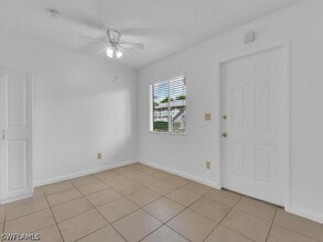 Building Photo - 4617 Bayshore Dr