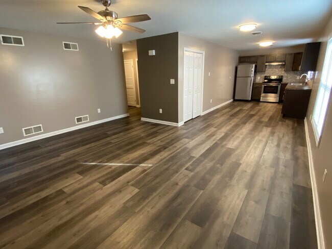 Building Photo - 131 Garman Dr