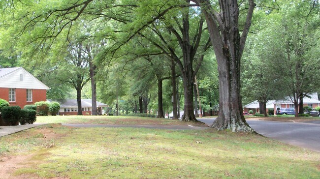 Photo - Spacious 2bedroom Duplex House