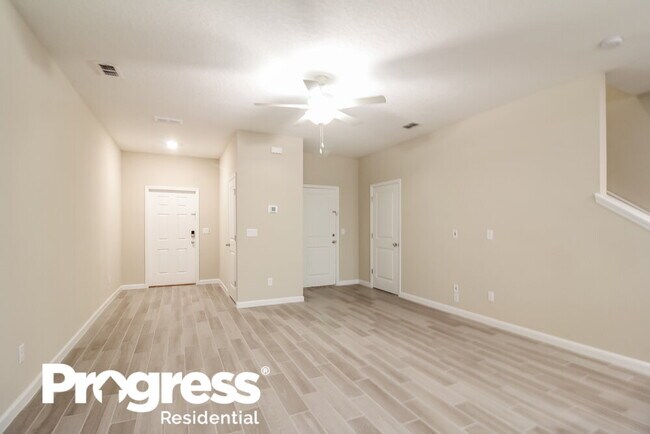 Building Photo - 13291 Shore Grass Dr