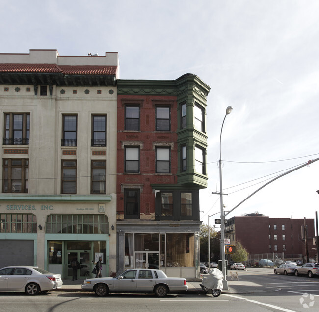 Foto del edificio - 1223 Bedford Ave