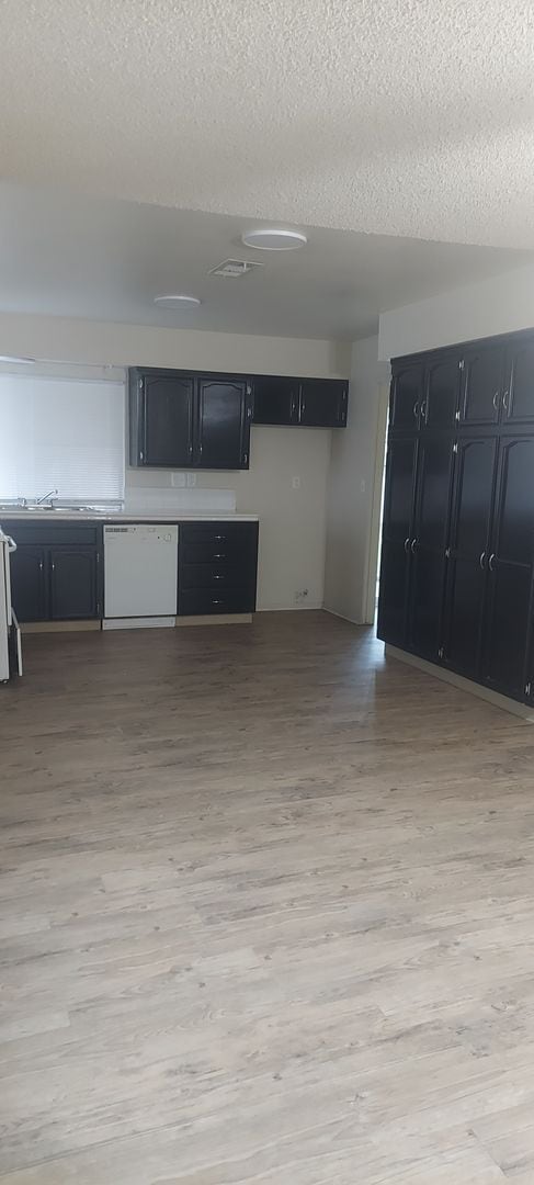 Foto del edificio - 1040 E Donna Dr