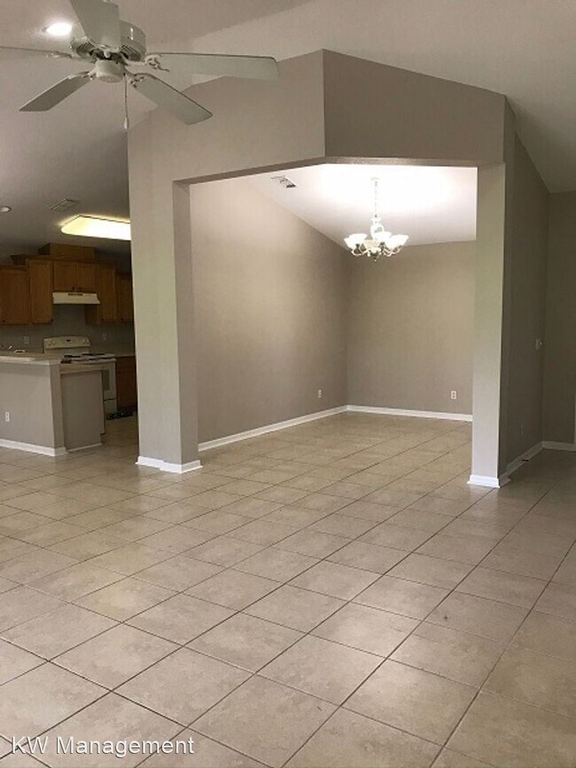 Building Photo - 3 br, 2 bath House - 4970 SW 63rd Loop - REIS