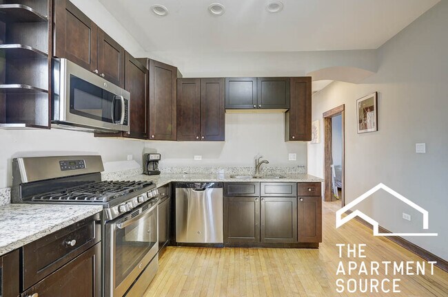 Foto del edificio - 2320 W Armitage Ave