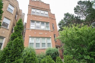 Building Photo - 6327 N Oakley Ave