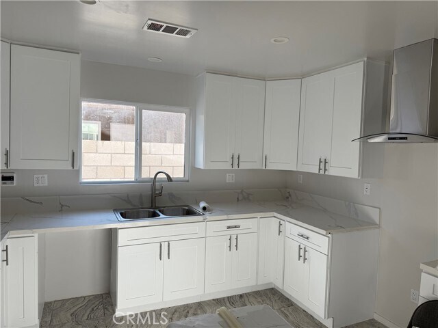 Foto del edificio - 16702 Wegman Dr