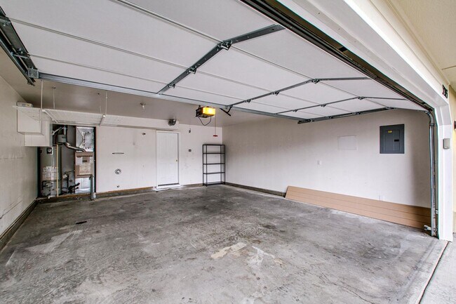 Foto del edificio - Updated Townhome Close to BSU!**$1000 OFF ...