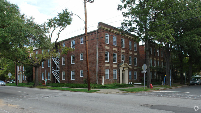 Building Photo - The Governor Apartments