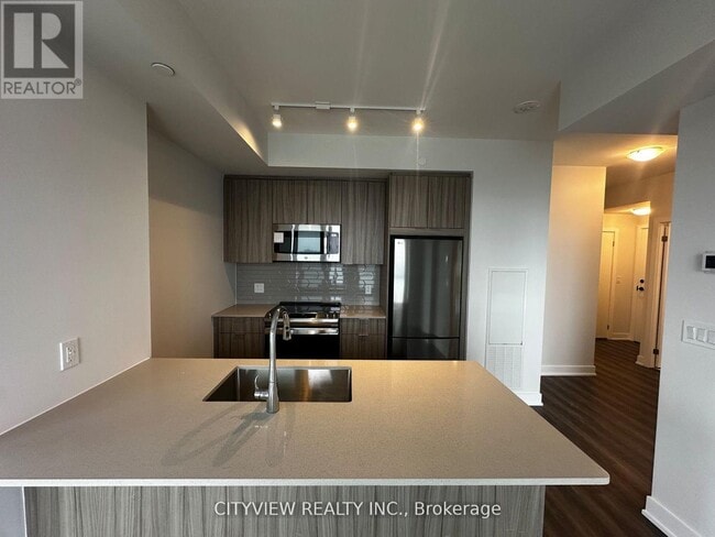 Building Photo - 430 Square One Dr