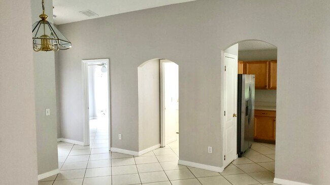 Foto del edificio - 12750 Sophiamarie Loop